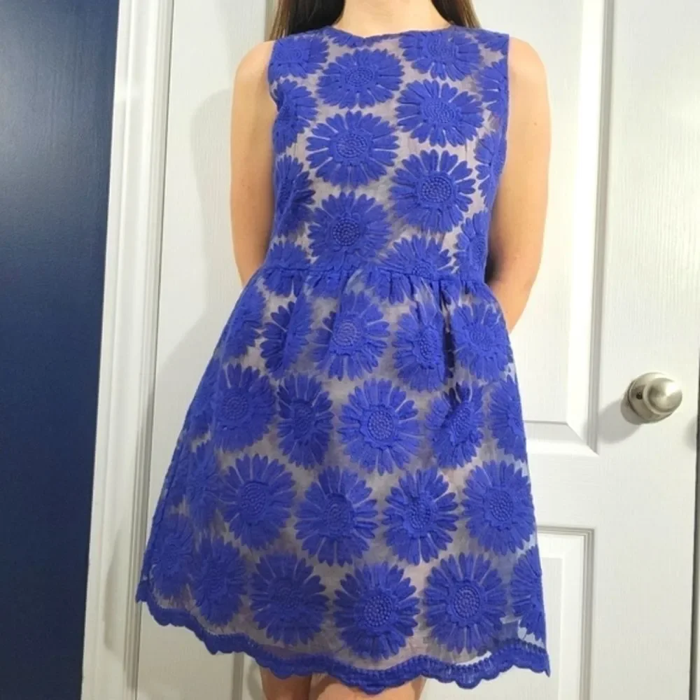 Ellison Structured Retro-style Mini-dress M - Picture 1 of 7